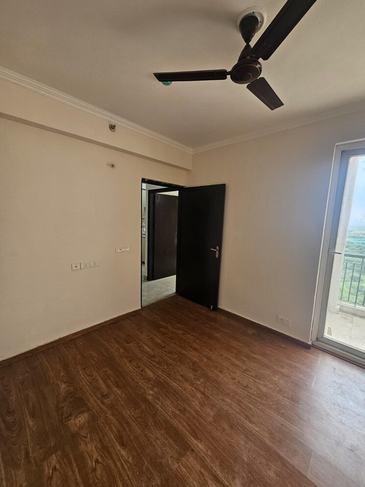 Room, amrapali-riverview 2 Bedroom 845 Sq.Ft. Apartment In Amrapali Leisure Valley Greater Noida 9161998