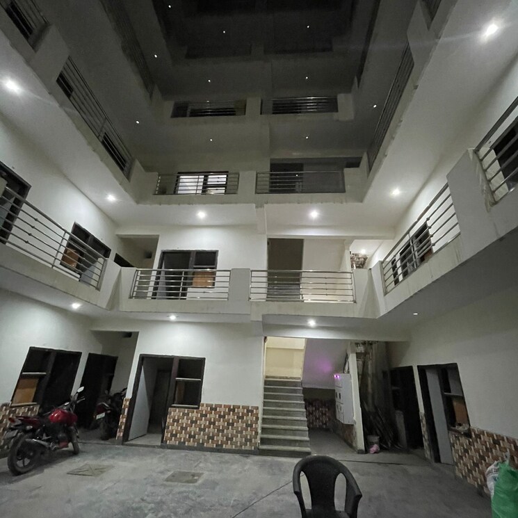 undefined, rwa-apartments-sector-70 1 RK 500 Sq.Ft. Independent House In Sector 70 Noida 9162033