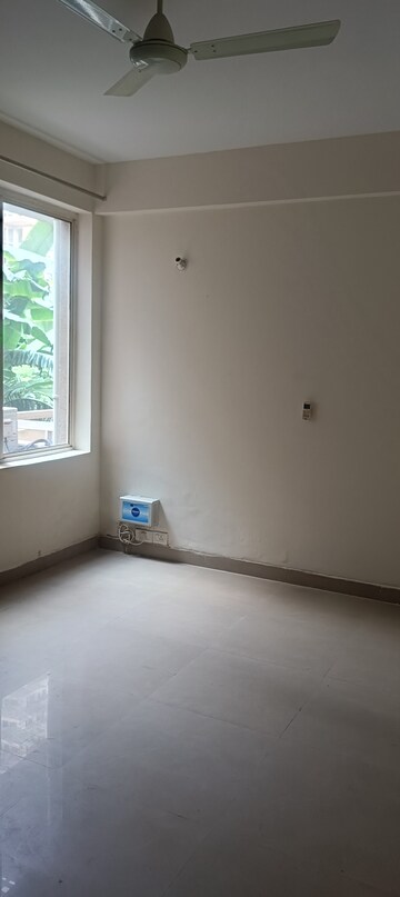 3 BHK Apartment For Rent in Unitech Woodstock Floors, Sector 50