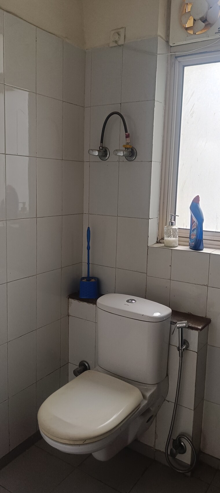 Bathroom, unitech-woodstock-floors 3 Bedroom 1835 Sq.Ft. Apartment In Sector 50 Gurgaon 9162018