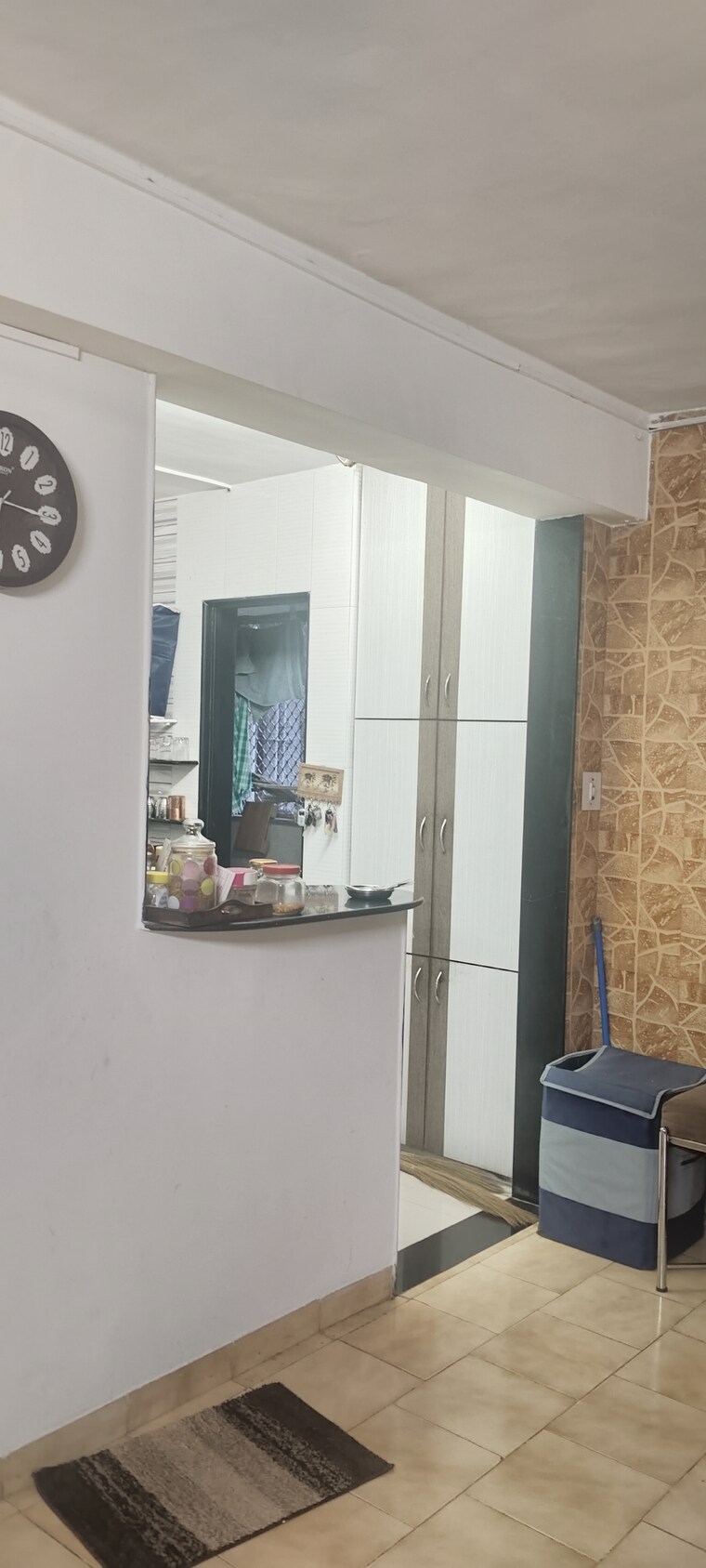 Room, vastrapur 3 Bedroom 1300 Sq.Ft. Apartment In Vastrapur Ahmedabad 9162045