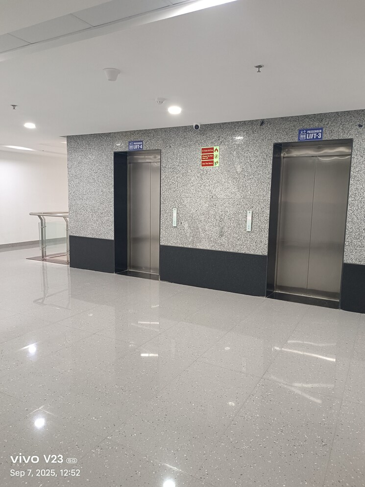 Room, kothaguda Commercial Office Space 2000 Sq.Ft. In Kothaguda Hyderabad 9162175