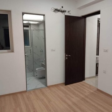 Room in 3 BHK Apartment at Thakur Village, Samata Nagar – for Rent