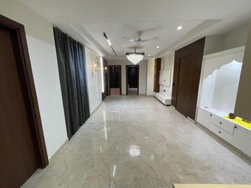 Building Lobby in 4 BHK Builder Floor at Aradhya Homes, Sector 67a – for Rent