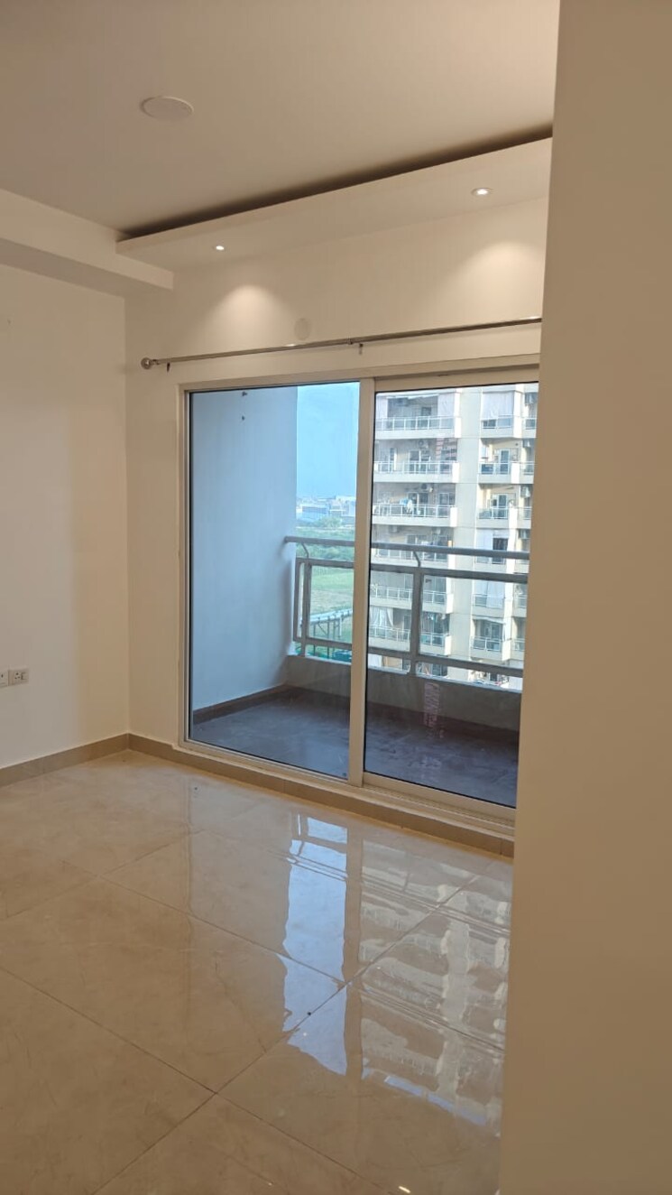 undefined, elite-golf-green 3 Bedroom 965 Sq.Ft. Apartment In Sector 79 Noida 9162104