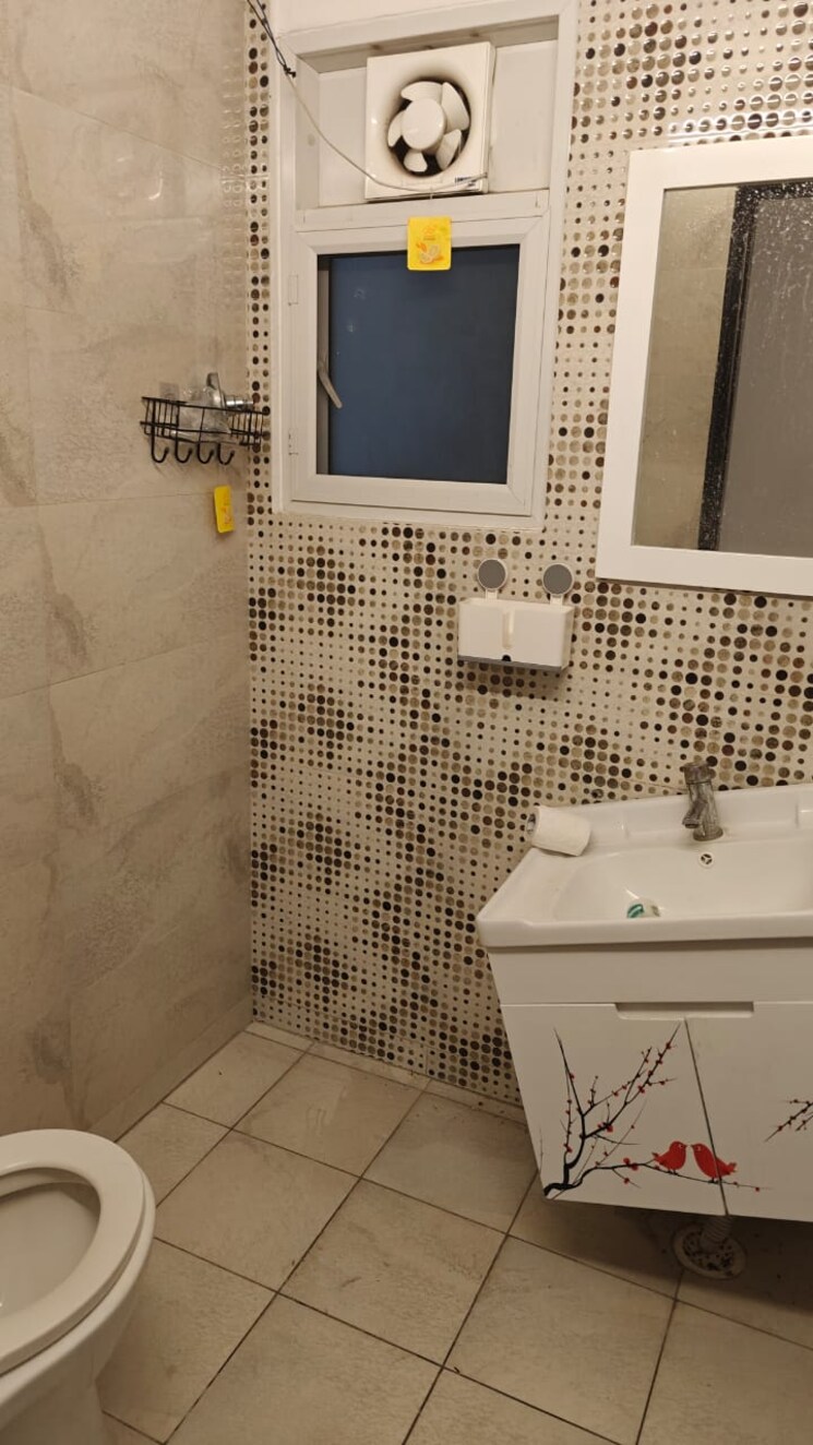 Bathroom, elite-golf-green 3 Bedroom 965 Sq.Ft. Apartment In Sector 79 Noida 9162104