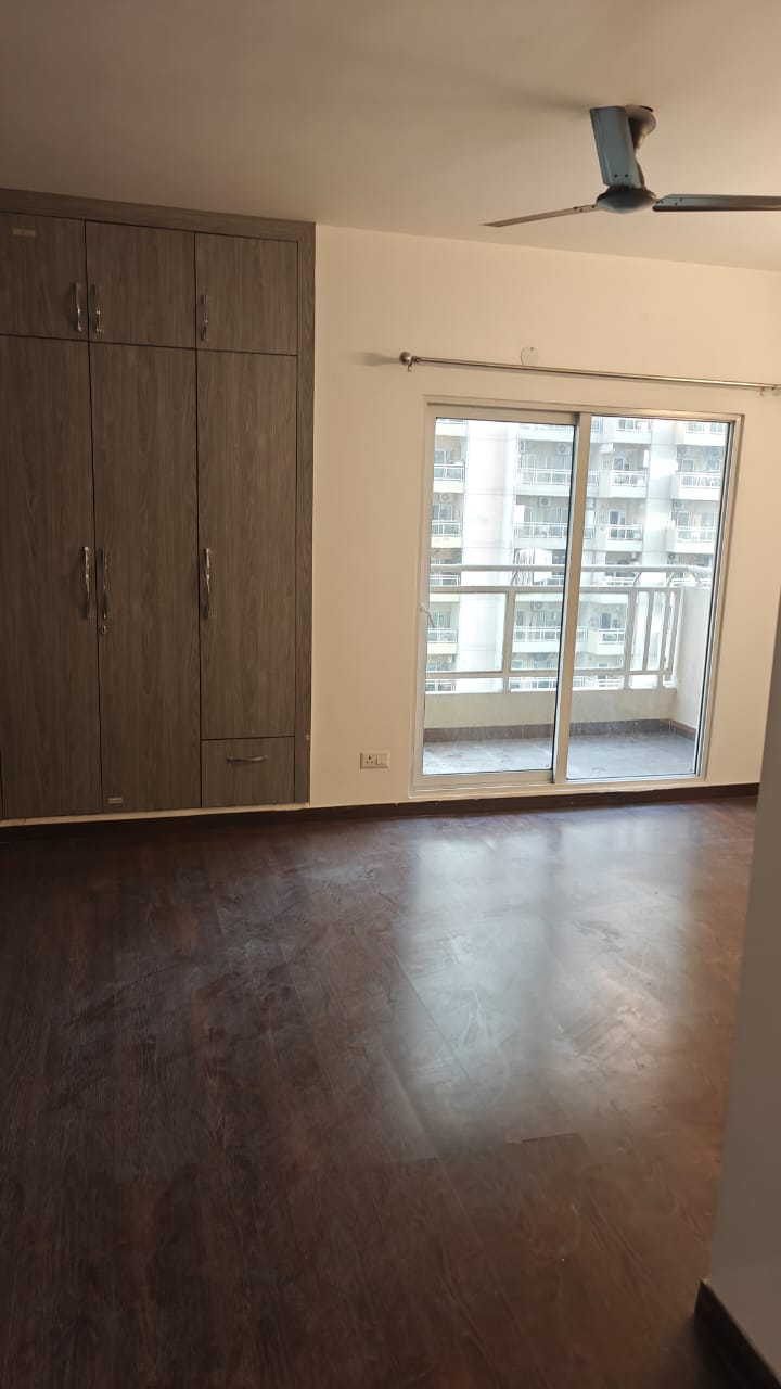 3 BHK Apartment For Rent in Elite Golf Green