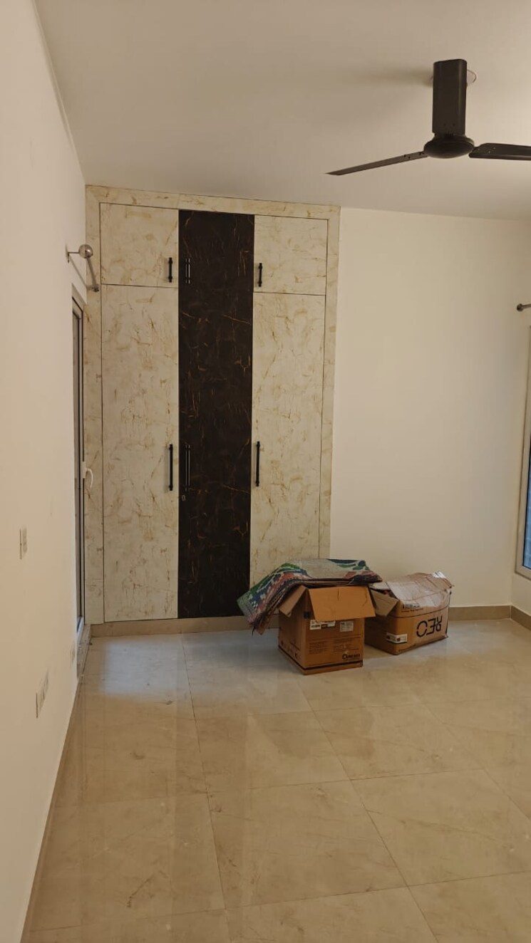 undefined, elite-golf-green 3 Bedroom 965 Sq.Ft. Apartment In Sector 79 Noida 9162104