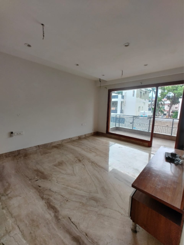 Room in 3 BHK Builder Floor at Sector 21 – for Rent