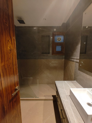 Attached Bathroom in 3 BHK Builder Floor at Sector 21 – for Rent