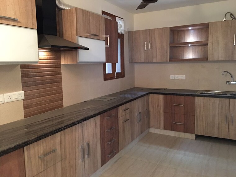 Kitchen, east of kailash 3 Bedroom 1500 Sq.Ft. Builder Floor In East Of Kailash Delhi 9162144