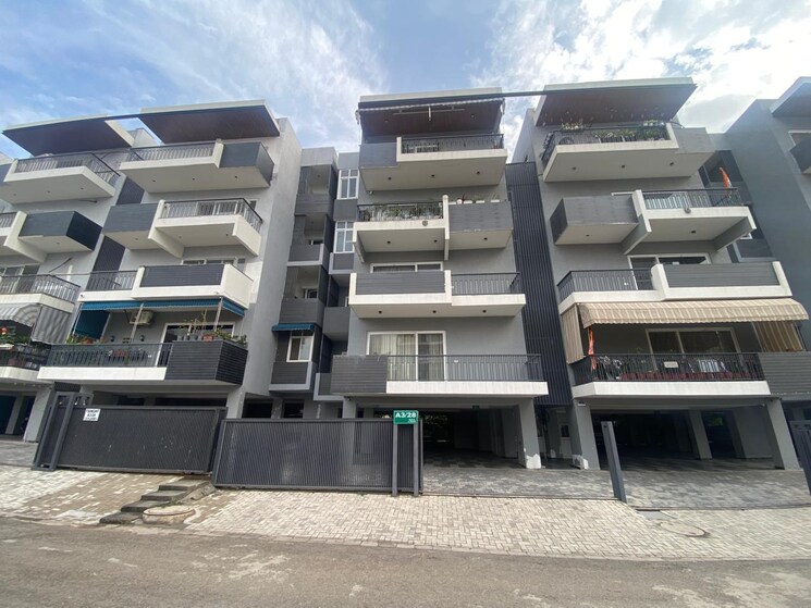 Exterior View, panchkula urban estate 3 Bedroom 300 Sq.Yd. Apartment In Panchkula Urban Estate Panchkula 9162133