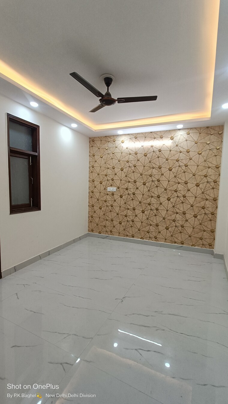 Room, govindpuri 2.5 Bedroom 700 Sq.Ft. Builder Floor In Govindpuri Delhi 9162153
