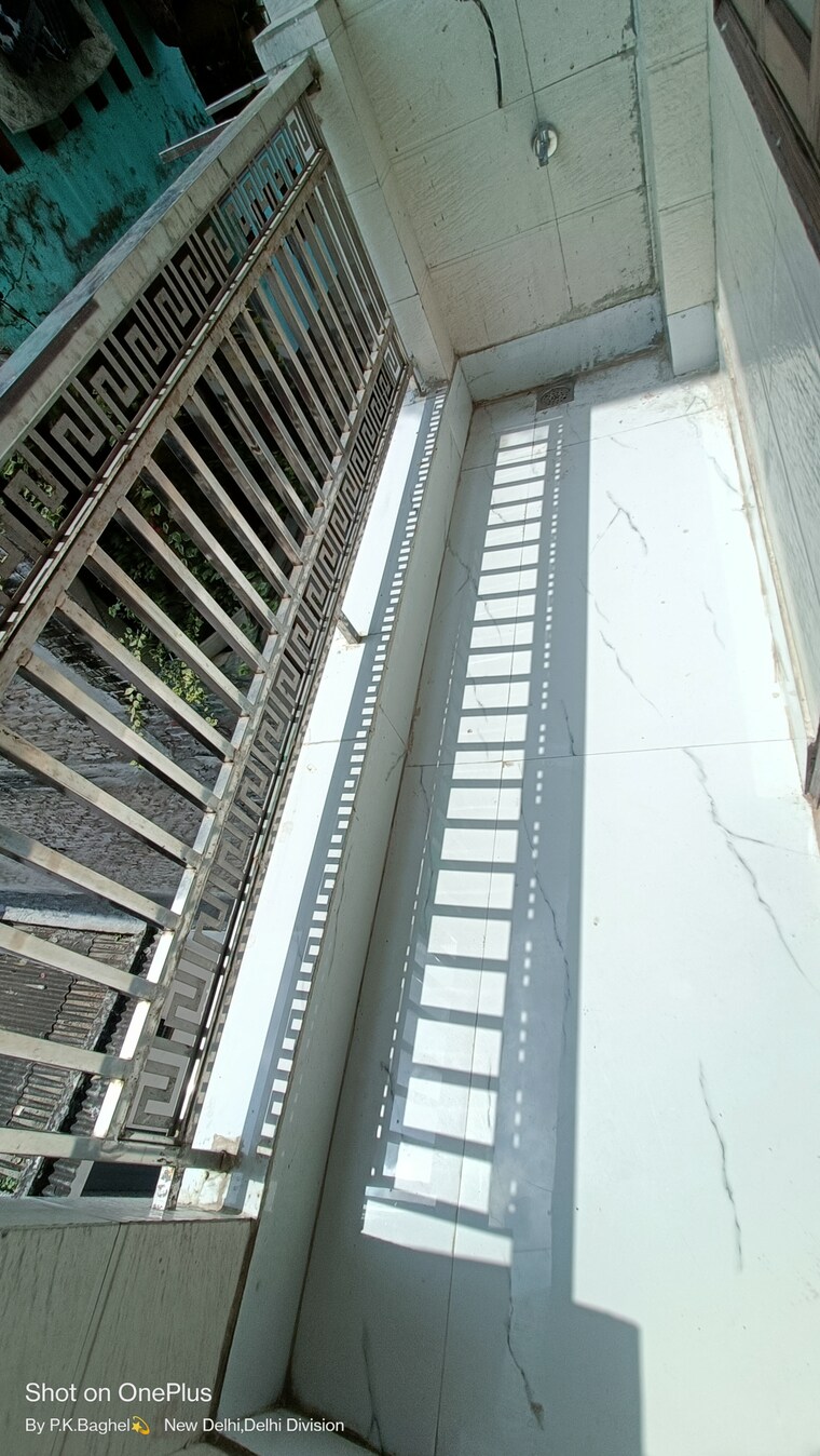 Balcony, govindpuri 2.5 Bedroom 700 Sq.Ft. Builder Floor In Govindpuri Delhi 9162153