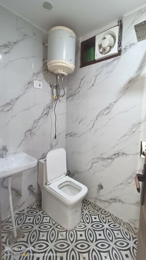 Bathroom in 2.5 BHK Builder Floor at Govindpuri – for Sale