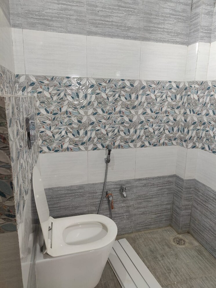 Bathroom, ahmamau 2 Bedroom 1000 Sq.Ft. Independent House In Ahmamau Lucknow 9162192