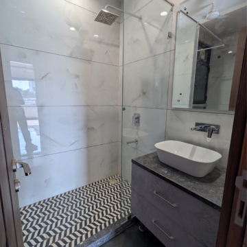 Bathroom in 3 BHK Builder Floor at Sector 7 – for Sale