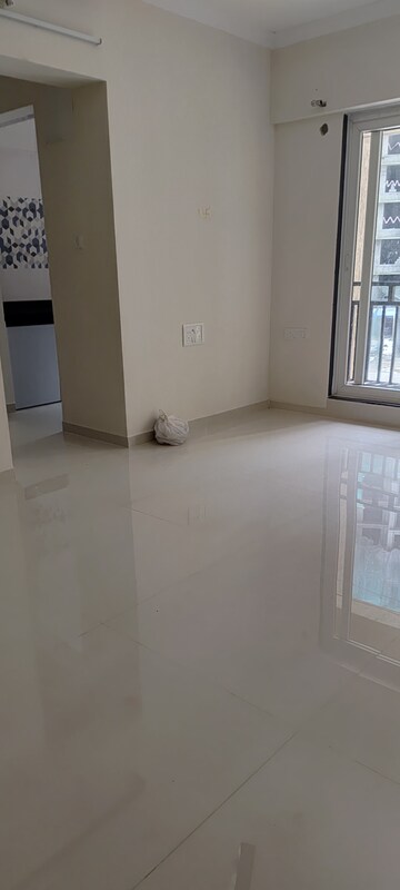 Furnished Amenities in 1 BHK Apartment at Raunak Bliss, Ghodbunder Road – for Rent