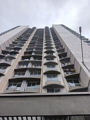 2 BHK Apartment For Rent in Triumph Omkareshwar CHS, Borivali East