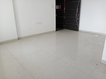 Room in 2 BHK Apartment at Akshay Floria Building A, Vadgaon Budruk – for Sale