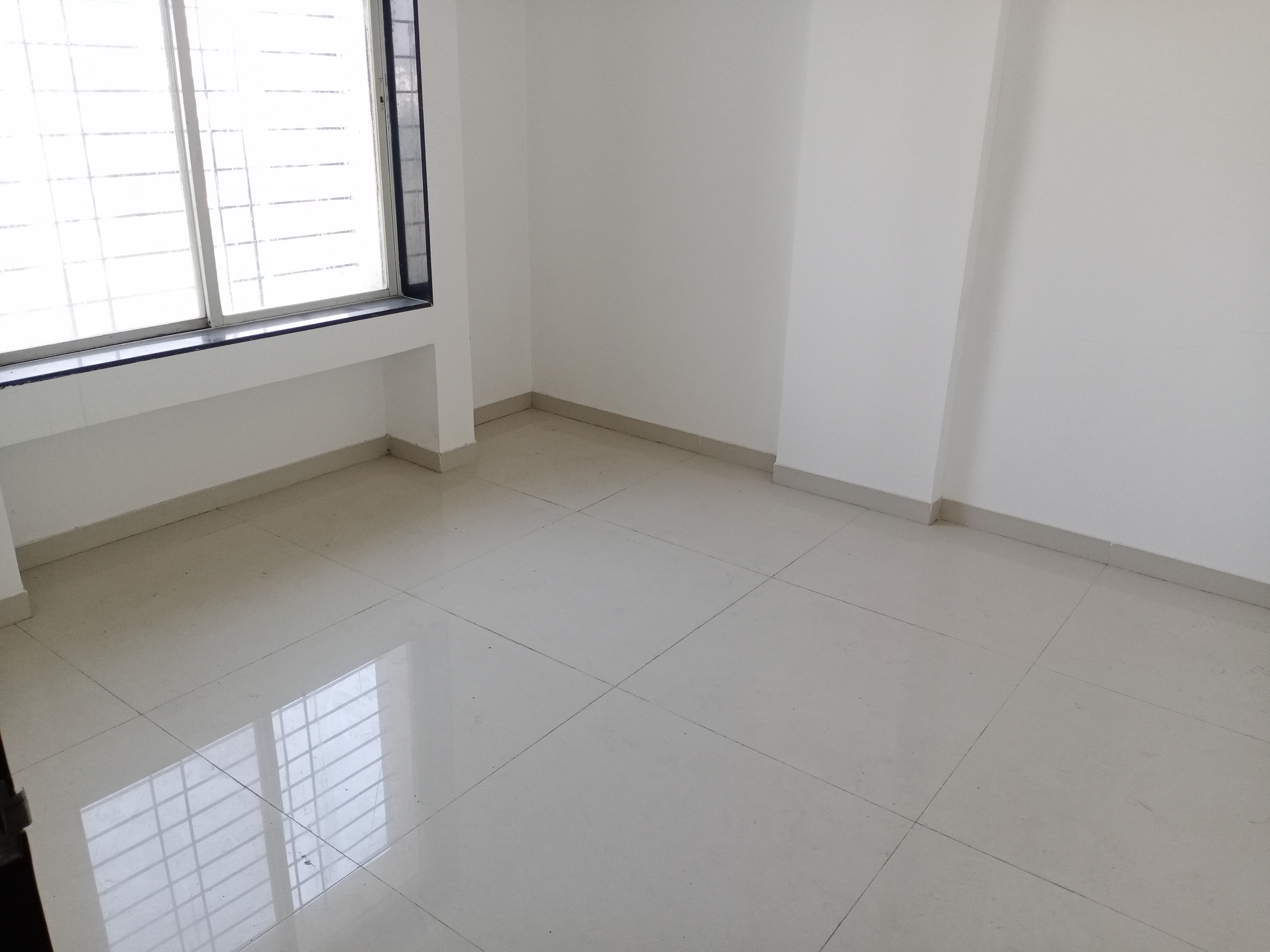 2 BHK + Servant Room Apartment For Sale in Akshay Floria Building A