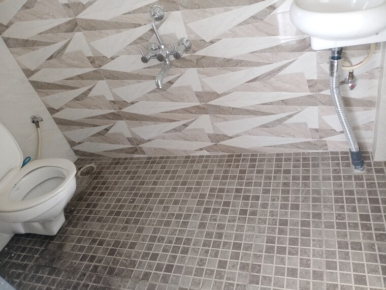 Bathroom, akshay-floria-building-a 2 Bedroom 882 Sq.Ft. Apartment In Vadgaon Budruk Pune 9162208