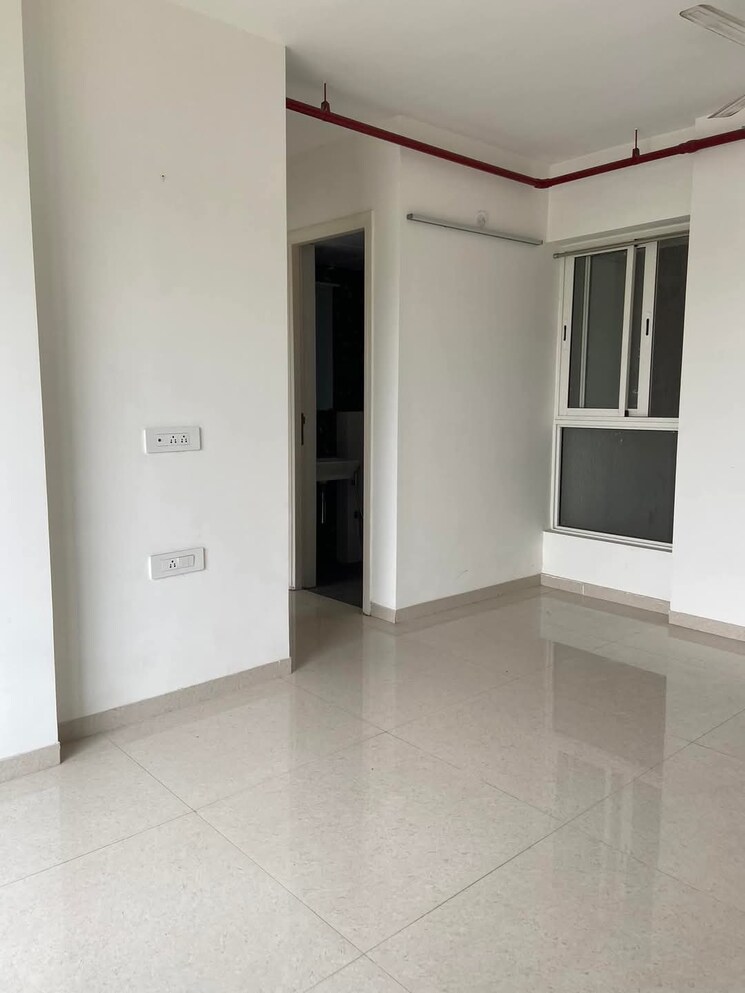 Room, courtyard-by-narang-realty-and-the-wadhwa-group 2 Bedroom 950 Sq.Ft. Apartment In Pokhran Road No Two Thane 9162219