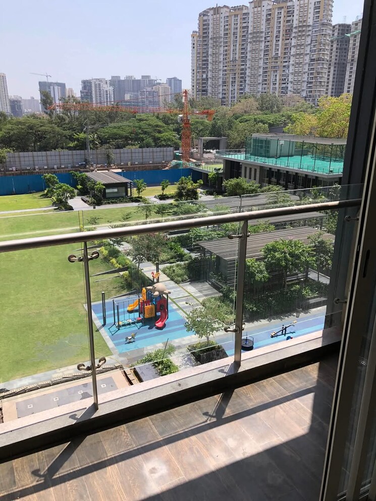 Balcony, courtyard-by-narang-realty-and-the-wadhwa-group 2 Bedroom 950 Sq.Ft. Apartment In Pokhran Road No Two Thane 9162219