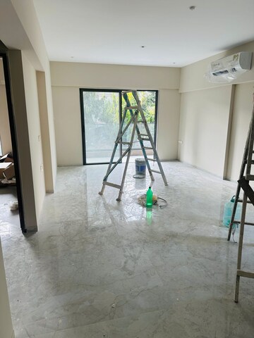 Room in 4 BHK Apartment at Shree Krishna Suyog, Chembur – for Rent