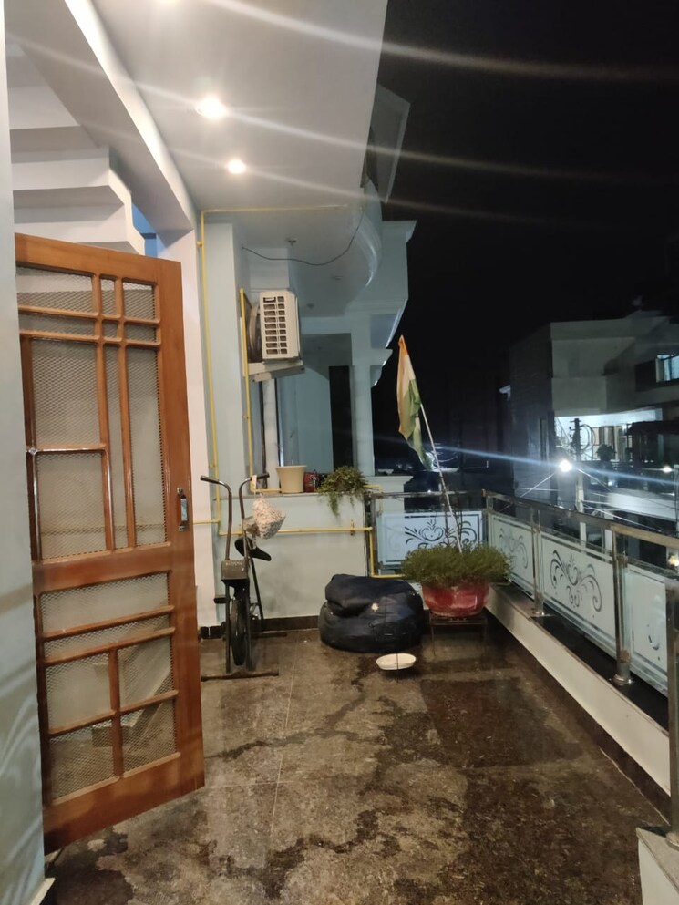  Parking, gomti nagar 2 Bedroom 1250 Sq.Ft. Independent House In Gomti Nagar Lucknow 9162243