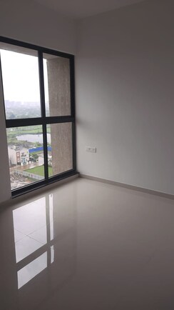 3.5 BHK + Servant Room Apartment For Sale in Raheja Reflections Eternity