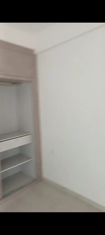 Furnished Amenities in 2.5 BHK Apartment at Smart World Gems, Sector 89 – for Rent