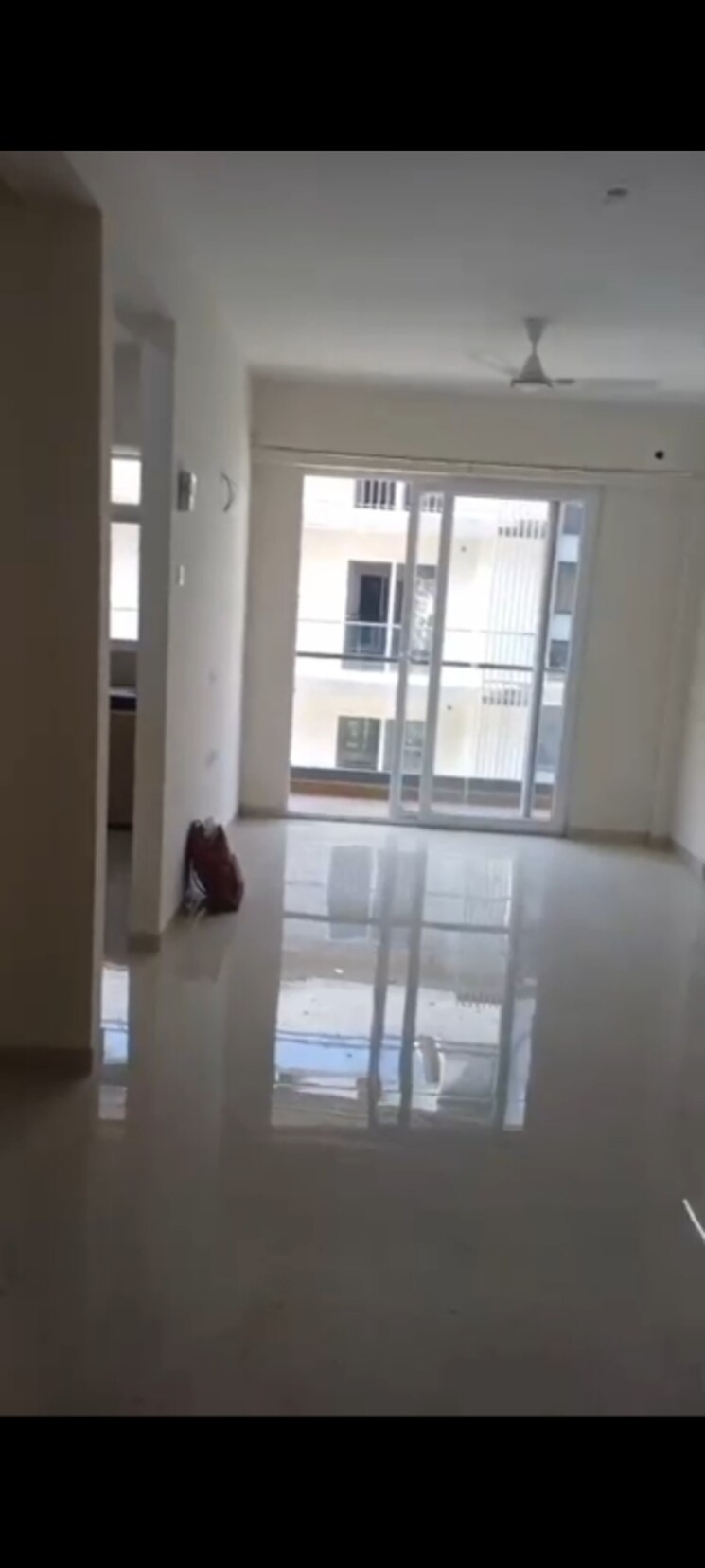 Kitchen, smart-world-gems 2.5 Bedroom 1196 Sq.Ft. Apartment In Sector 89 Gurgaon 9162340