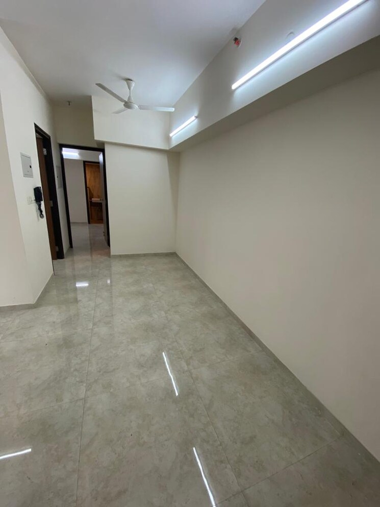 Room, lodha-amara 1.5 Bedroom 650 Sq.Ft. Apartment In Kolshet Road Thane 9162293