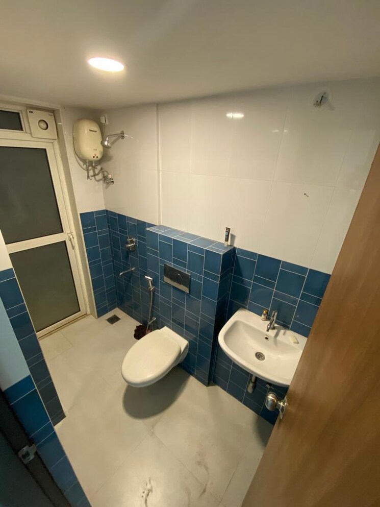 Team Area, lodha-amara 1.5 Bedroom 650 Sq.Ft. Apartment In Kolshet Road Thane 9162293