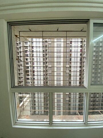 Balcony in 1.5 BHK Apartment at Lodha Amara, Kolshet Road – for Rent