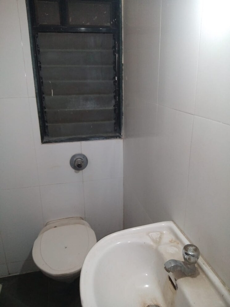 Bathroom, puranik-city-reserva 2 Bedroom 780 Sq.Ft. Apartment In Ghodbunder Road Thane 9162310