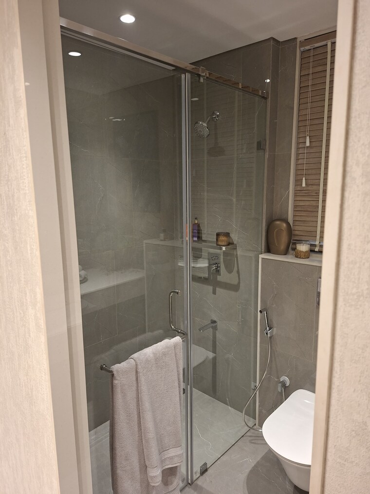 Bathroom, lodha-corinthia 3 Bedroom 1540 Sq.Ft. Apartment In Bhandup West Mumbai 9162673