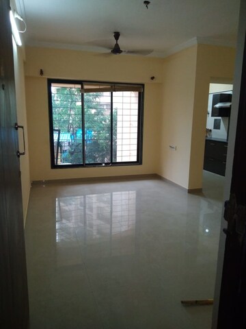 Room in 2 BHK Apartment at Puranik City Reserva, Ghodbunder Road – for Rent