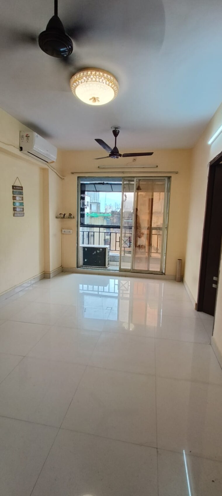 Living Room, devakibai-sadan 1 Bedroom 500 Sq.Ft. Apartment In Balkum Pada Thane 9162333