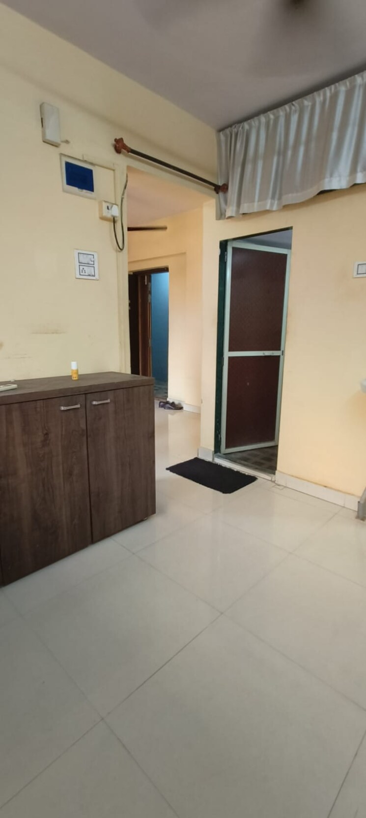 Room, devakibai-sadan 1 Bedroom 500 Sq.Ft. Apartment In Balkum Pada Thane 9162333