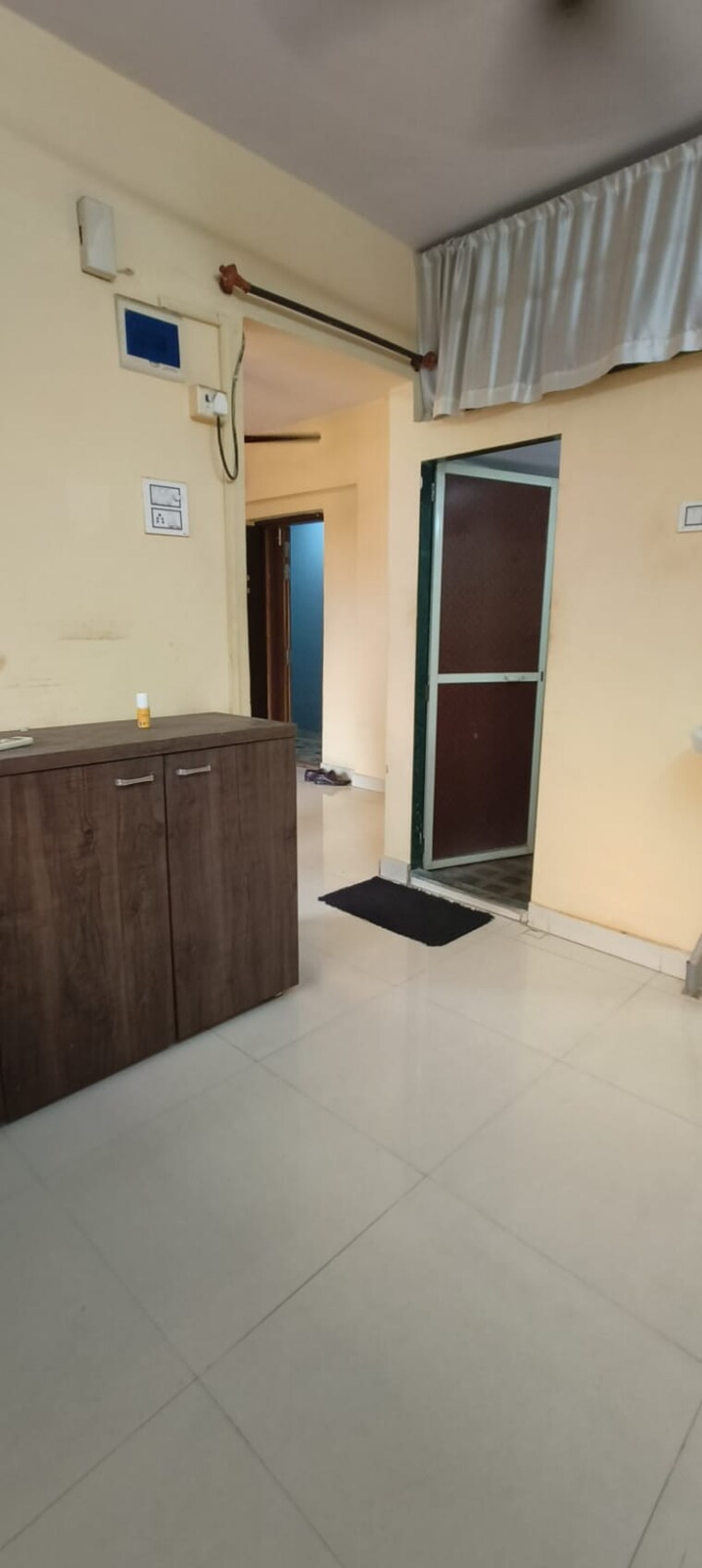 Room, devakibai-sadan 1 Bedroom 500 Sq.Ft. Apartment In Balkum Pada Thane 9162333