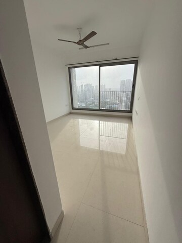 2 BHK Apartment For Rent in Sunteck City Avenue 4, Goregaon West