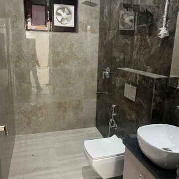 Bathroom in 3 BHK Builder Floor at Sector 57 – for Rent