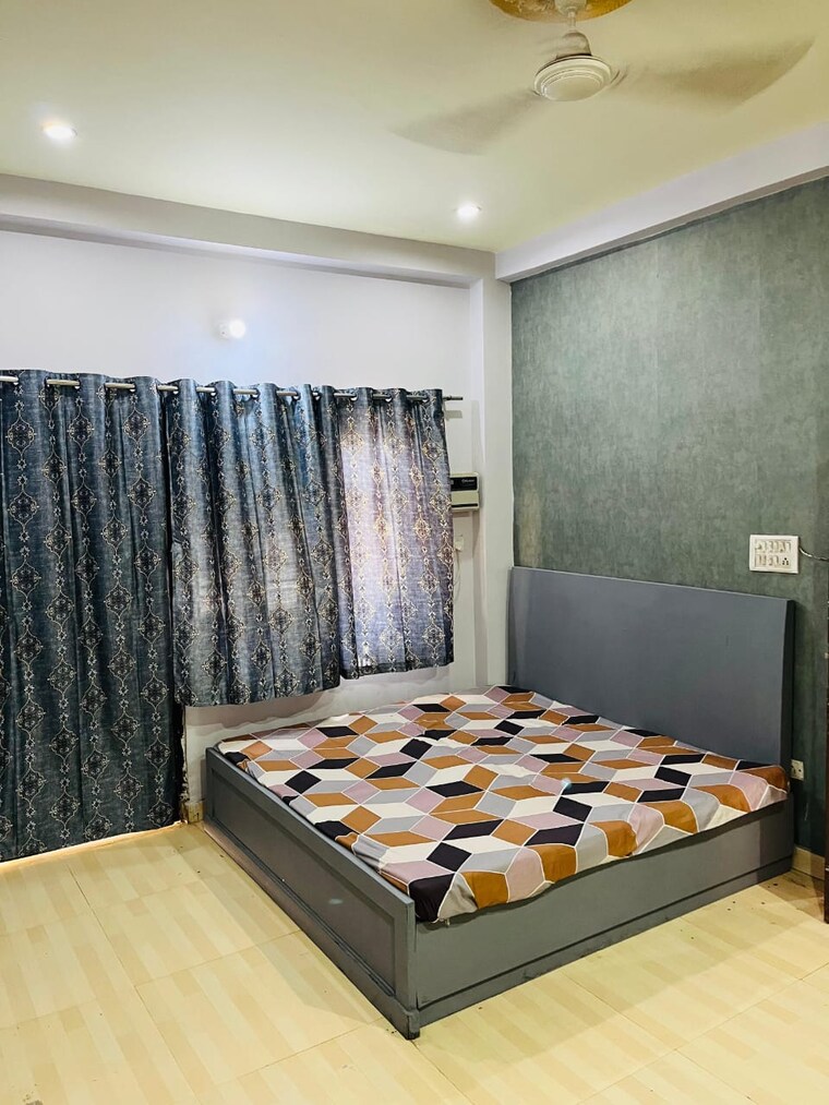 Bedroom, unitech-arcadia 1 RK 350 Sq.Ft. Independent House In South City 2 Gurgaon 9162383