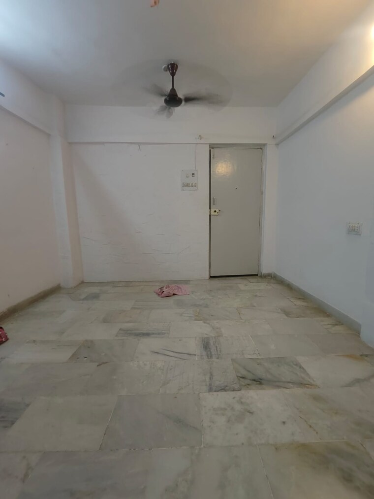Room, gokul-apartment-malad-west 1 Bedroom 500 Sq.Ft. Apartment In Malad West Mumbai 9162398
