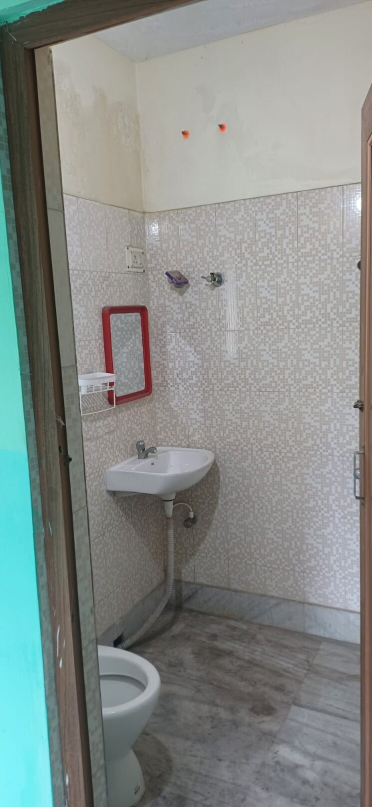 Bathroom, sodepur 2.5 Bedroom 750 Sq.Ft. Apartment In Sodepur Kolkata 9162408