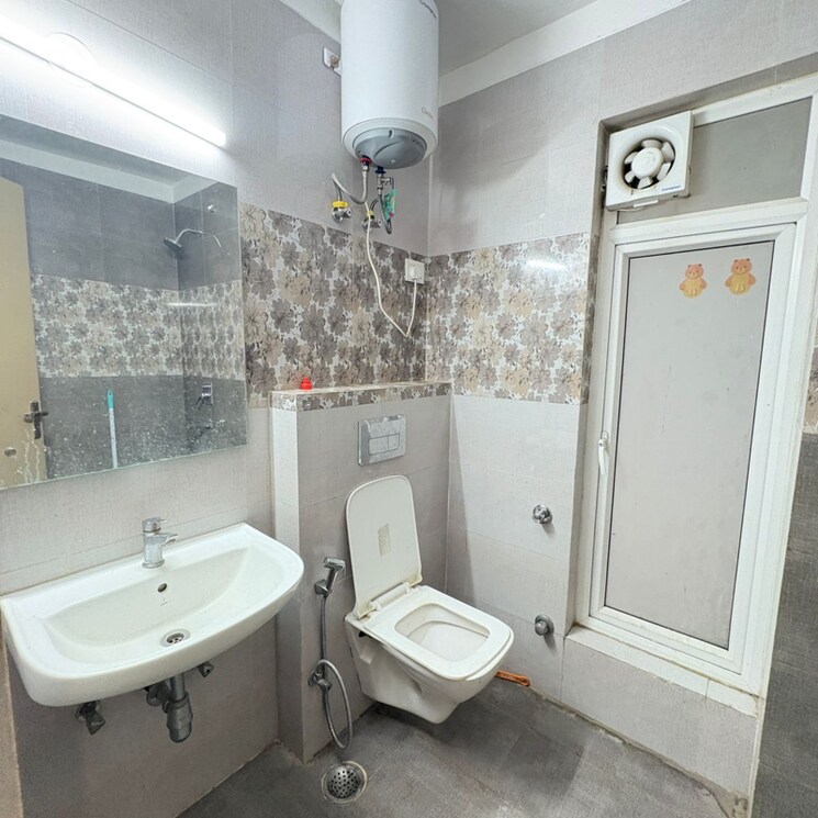 Bathroom, pareena-micasa 3 Bedroom 1999 Sq.Ft. Apartment In Nurpur Jharsa Gurgaon 9162430