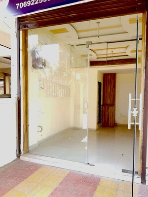 Room in  Shop at SPS White Lavender, Ulwe – for Sale