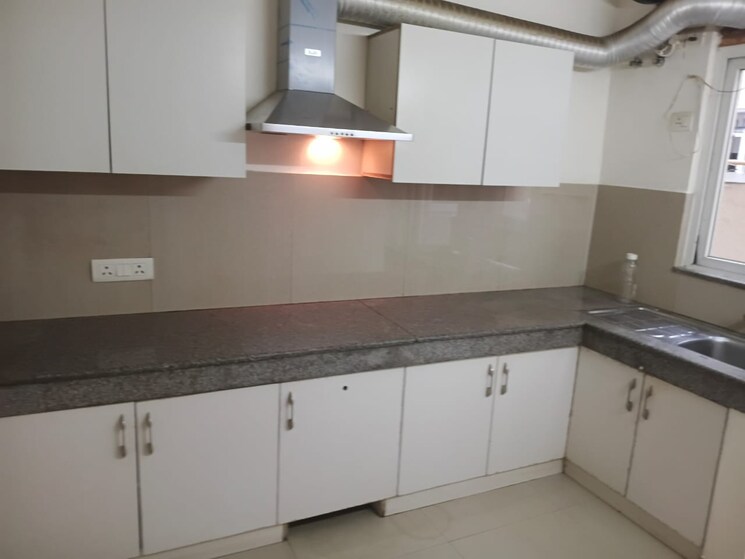 Kitchen, emaar-mgf-emerald-hills 3 Bedroom 2150 Sq.Ft. Apartment In Sector 65 Gurgaon 9162464